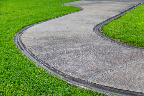 Concrete Sidewalk Construction in Encinitas