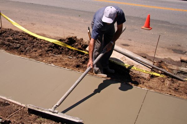 Sidewalk Building in Encinitas