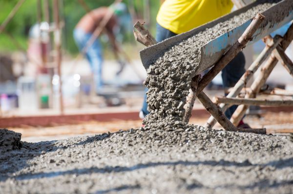 Backyard Concrete Pouring in Encinitas